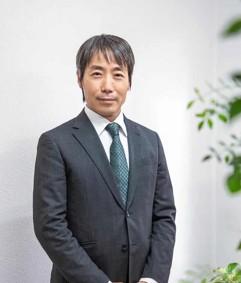 代表取締役 亀山 晋次