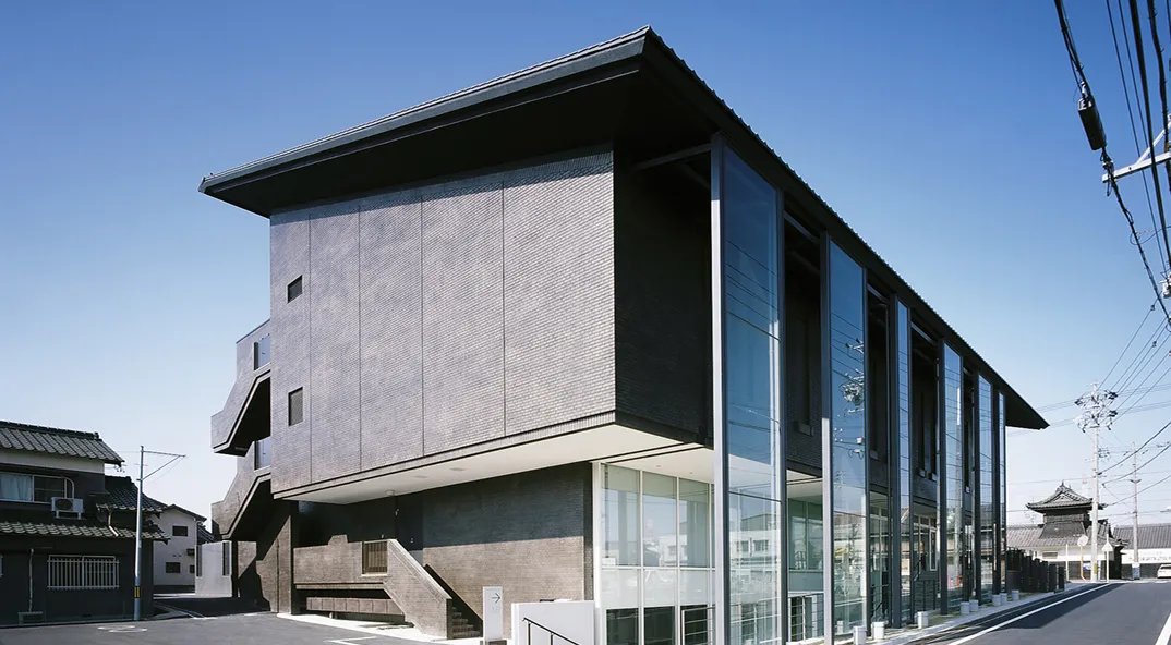 碧南市藤井達吉現代美術館